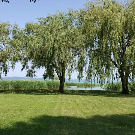 Lelle B20 Apartamento Balatonlelle
