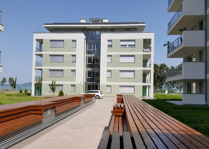 Lelle B20 בלטונללה